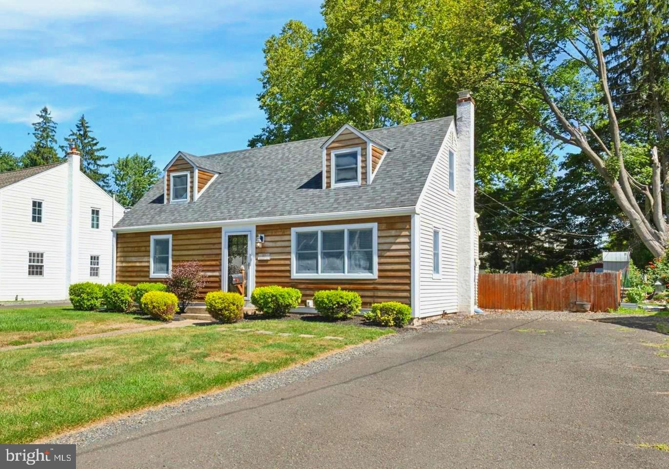 513 Corinthian Avenue, Hatboro