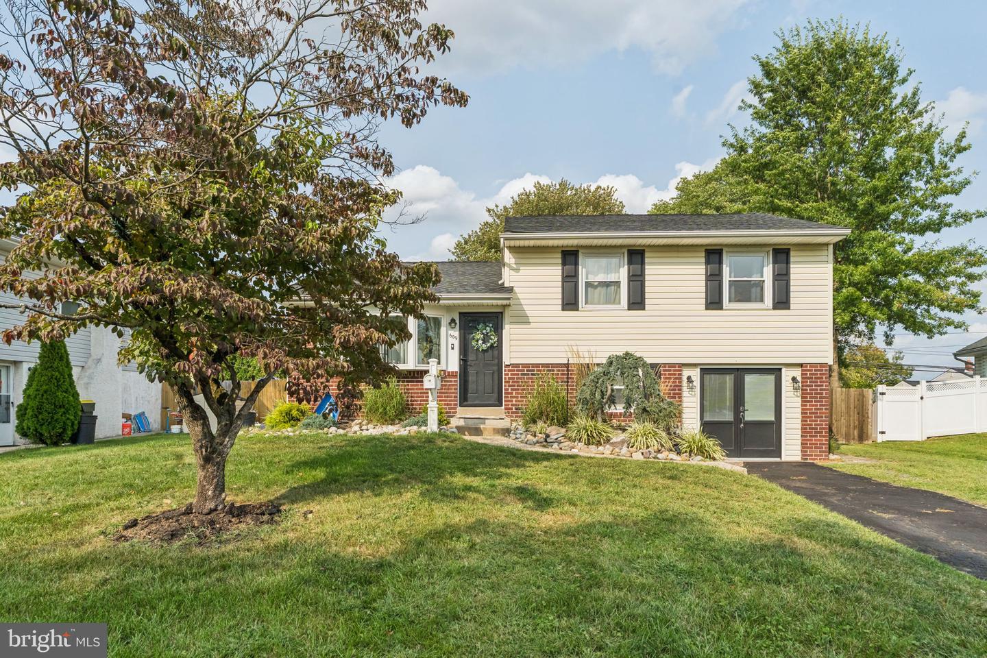609 Stewart Road, Hatboro