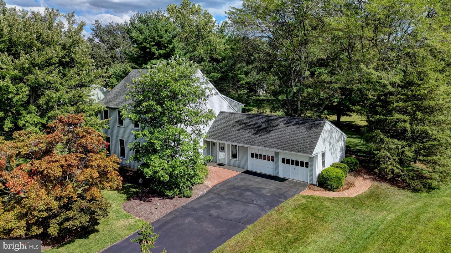 633 Conestoga Lane, Lansdale