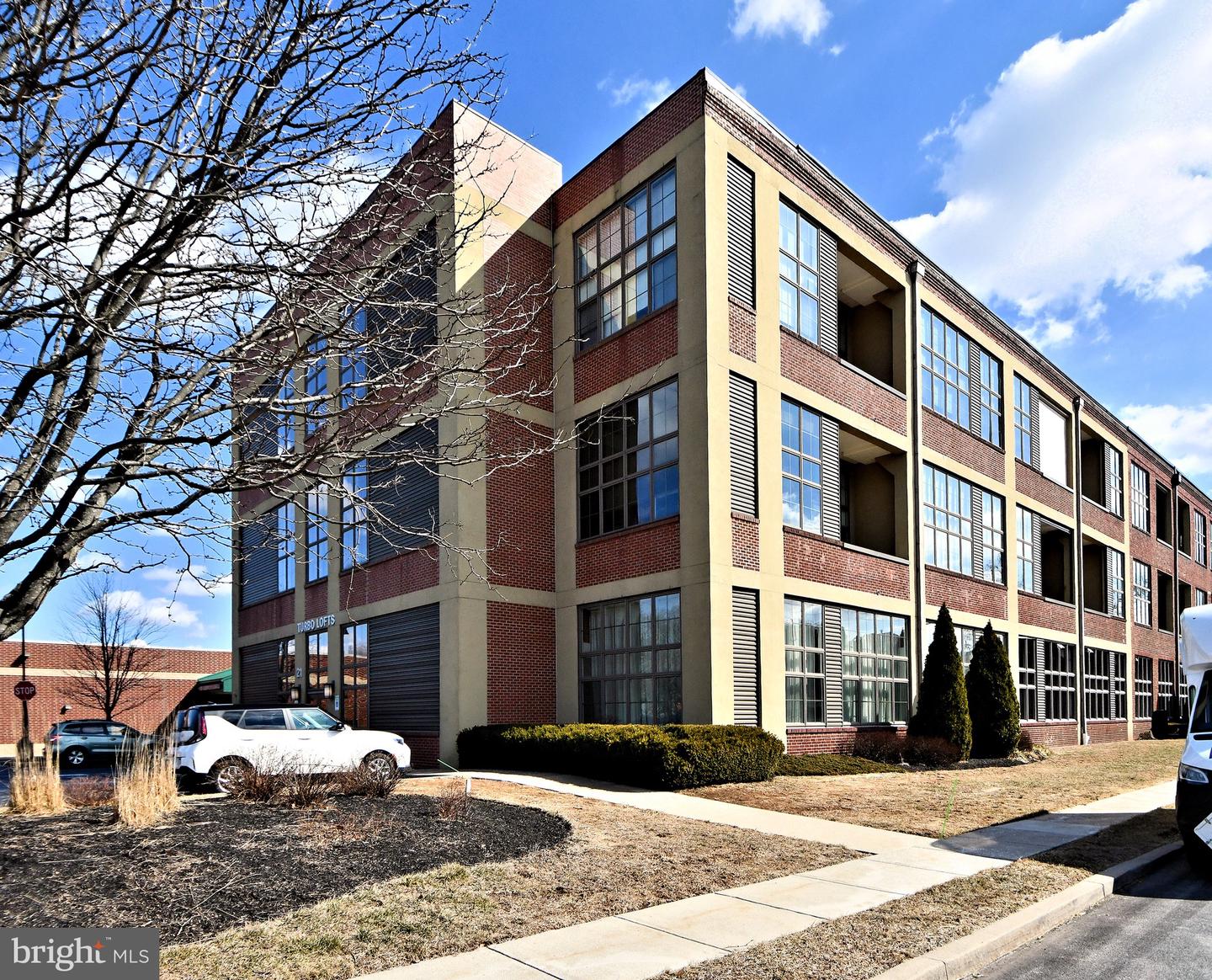 21 S Valley Forge Road #213, Lansdale
