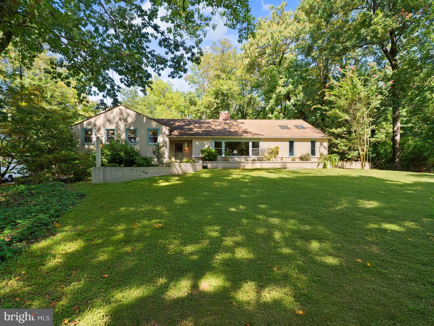 8232 Forrest Avenue, Elkins Park