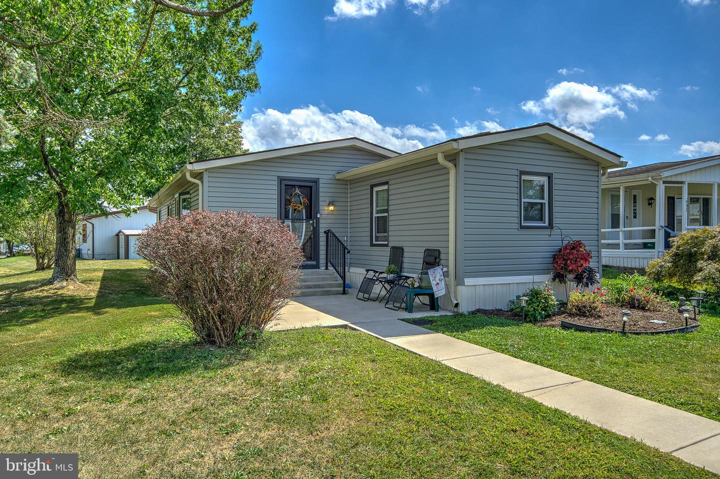 438 Neshaminy Falls Circle, North Wales