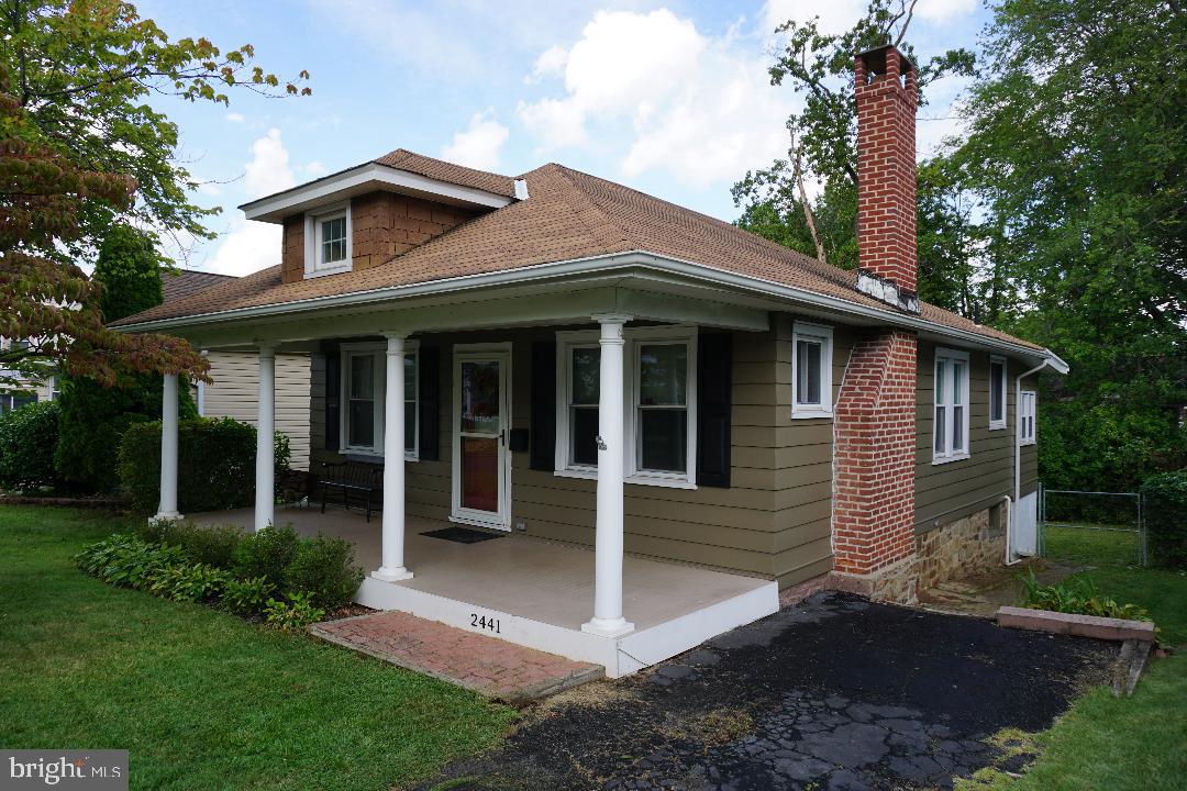 2441 Arlington Avenue, Abington