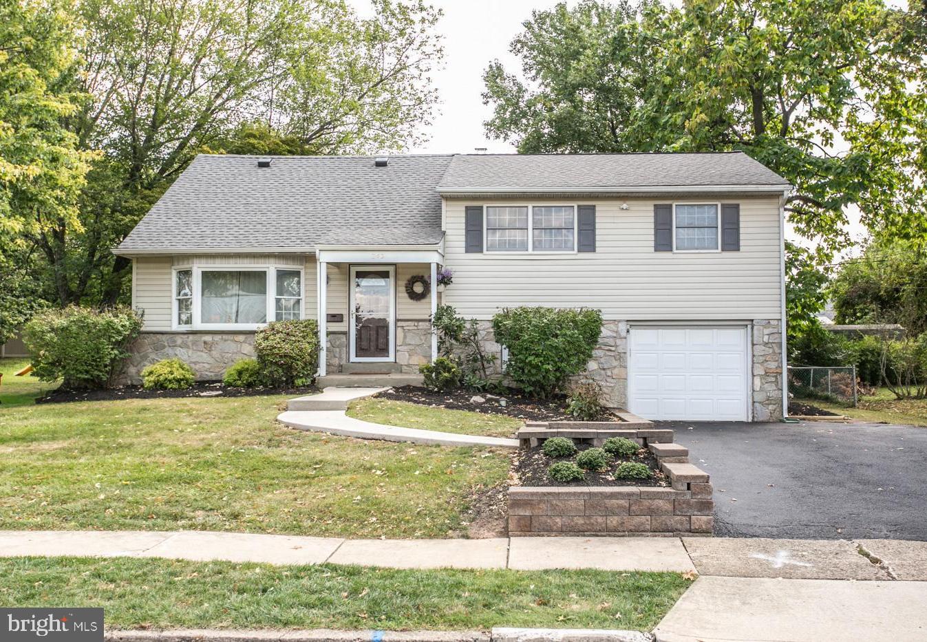 340 Central Drive, Lansdale
