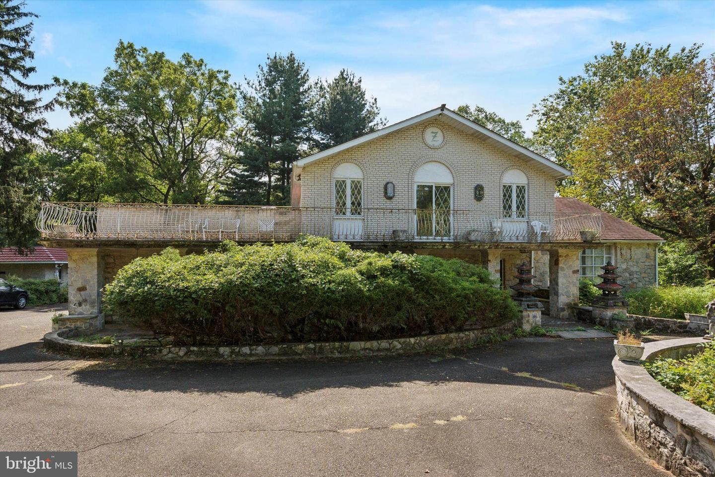 341 Cedar Road, Elkins Park