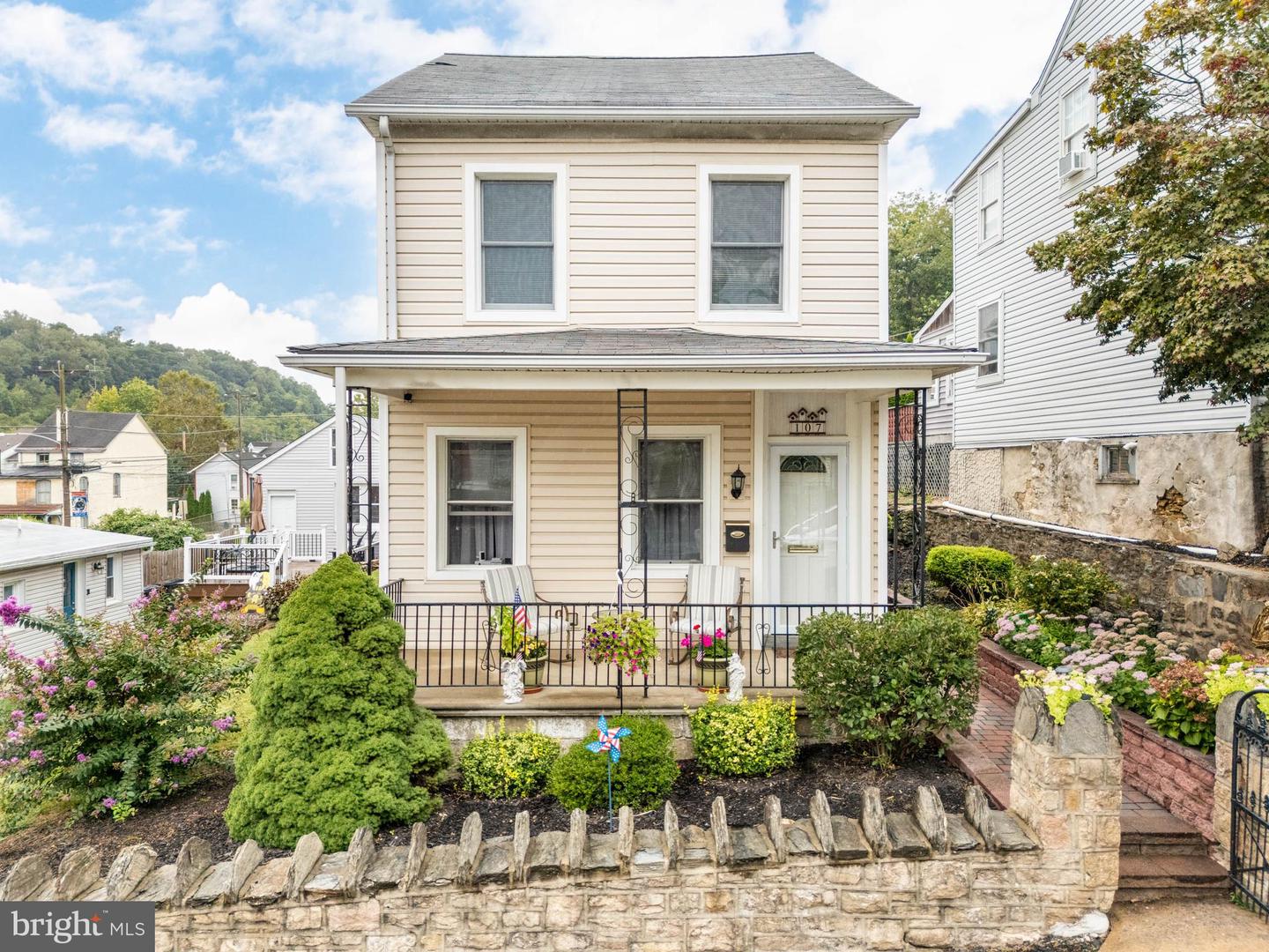 107 Cedar Avenue, Conshohocken