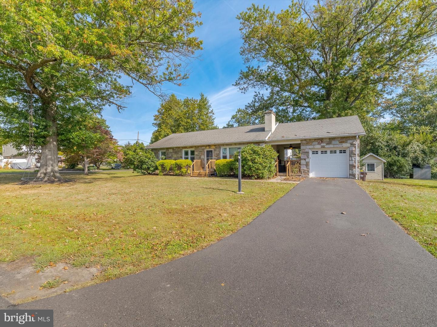 414 Watson Avenue, Horsham
