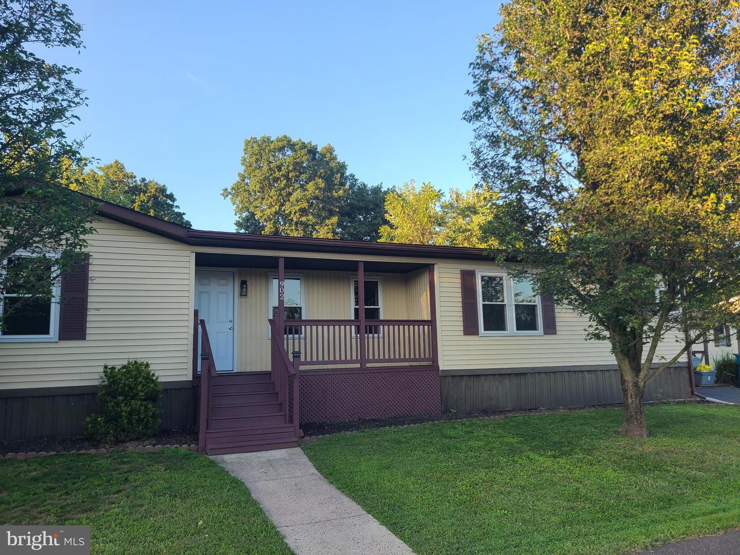 902 Lakeview Drive, Green Lane