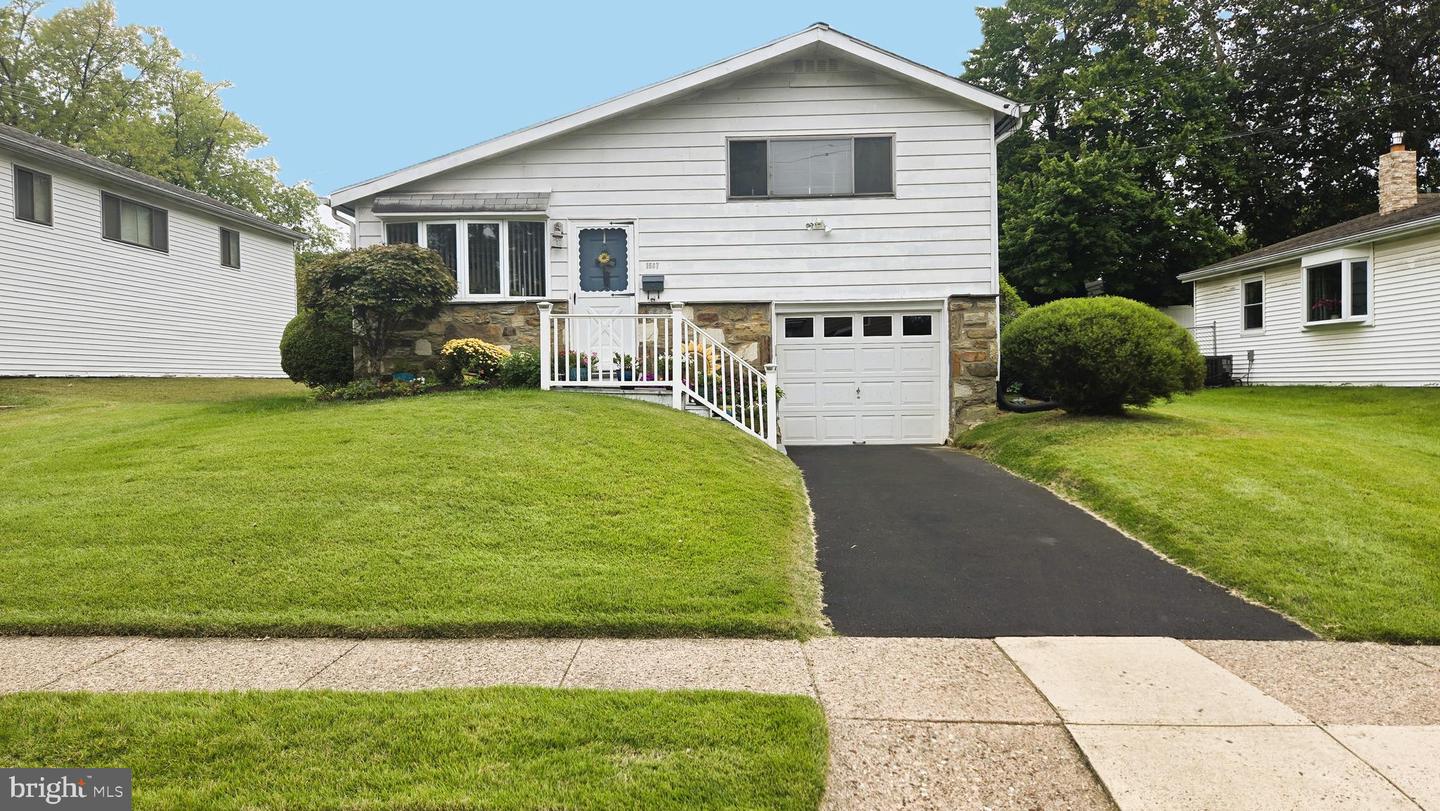 1567 Lindbergh Avenue, Abington