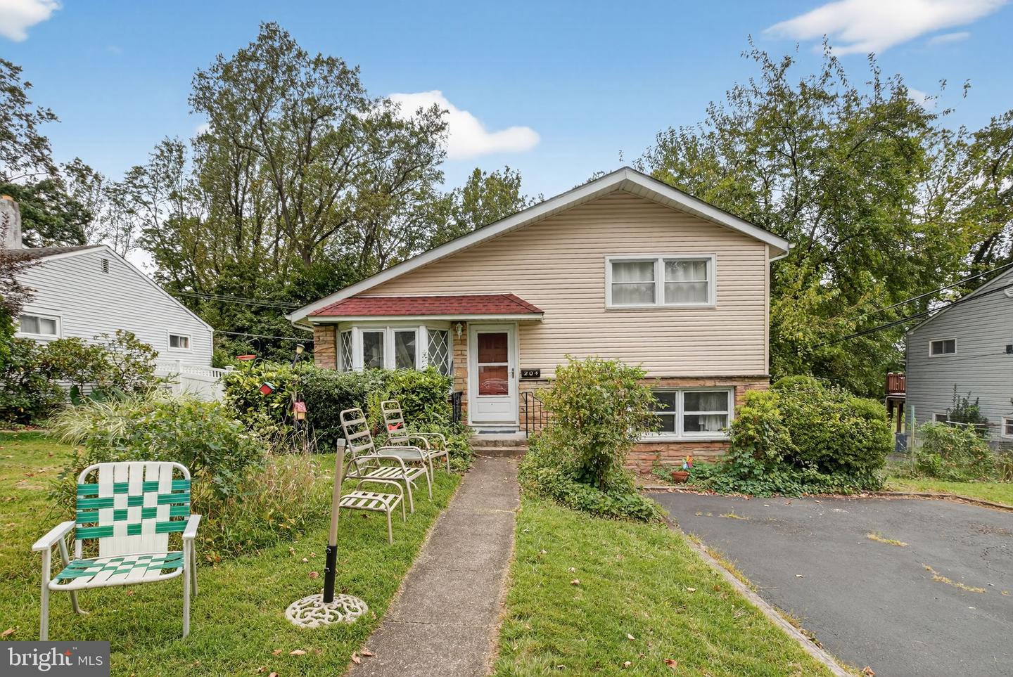 204 Cowbell Road, Willow Grove
