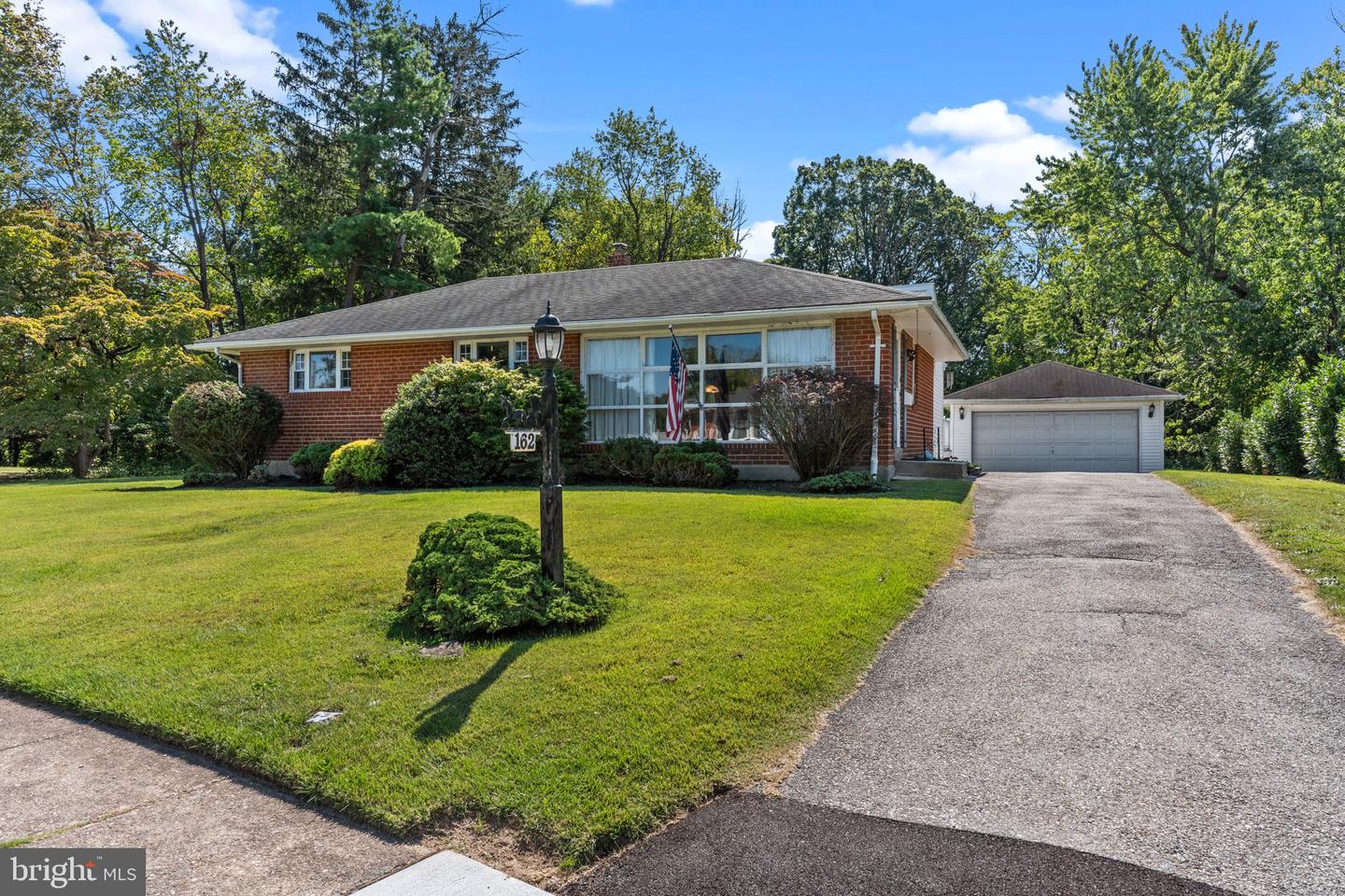 162 Hoover, Norristown
