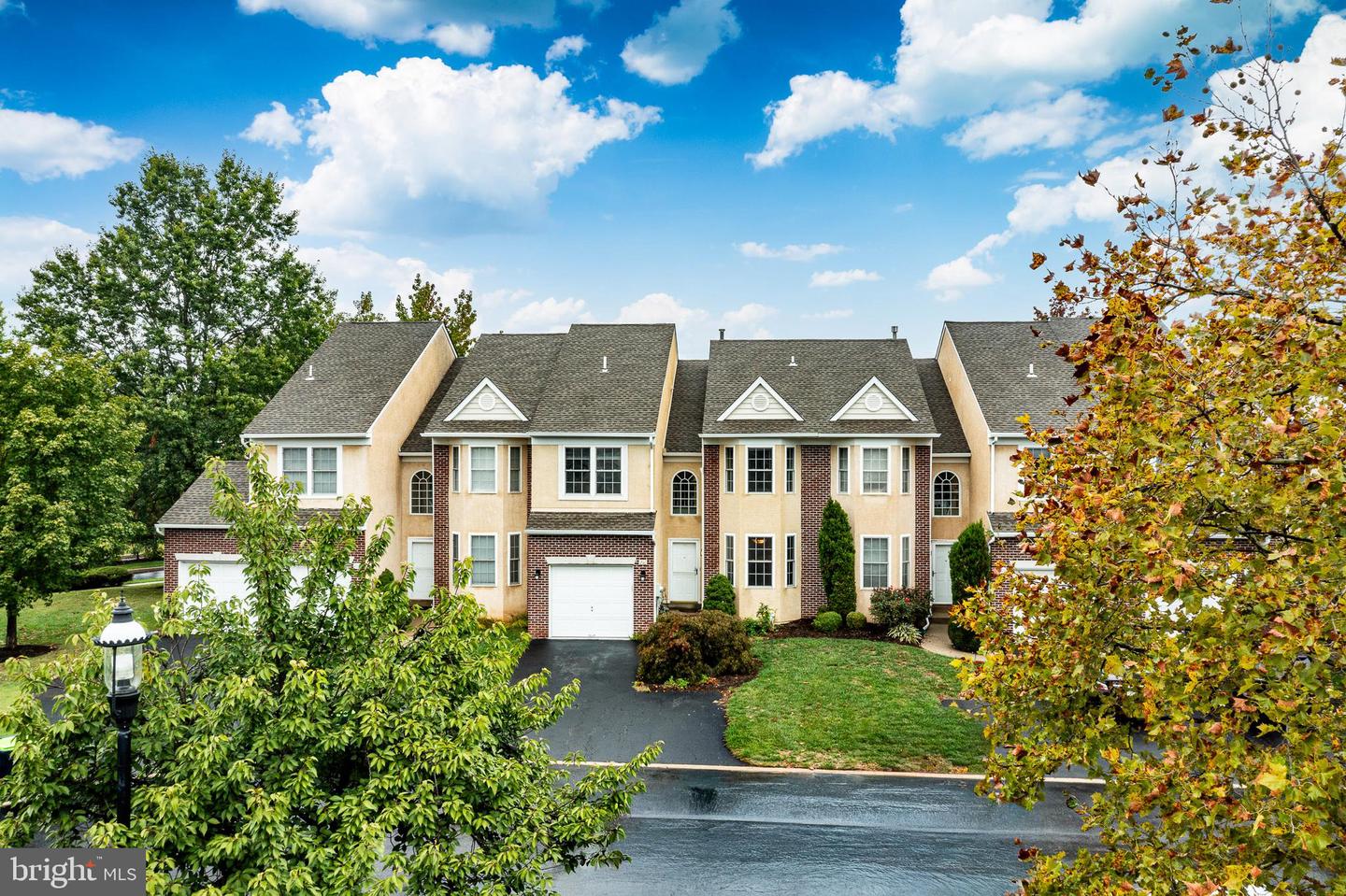 206 Bolton Court, Ambler