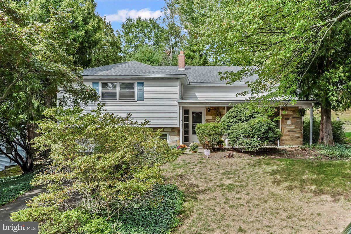 604 Pine Tree, Jenkintown
