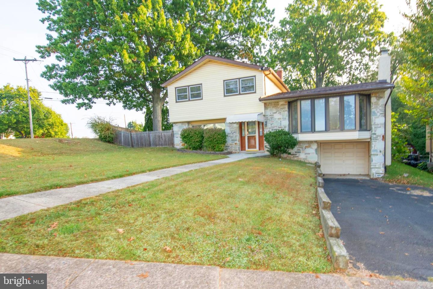 247 Leona Avenue, Huntingdon Valley