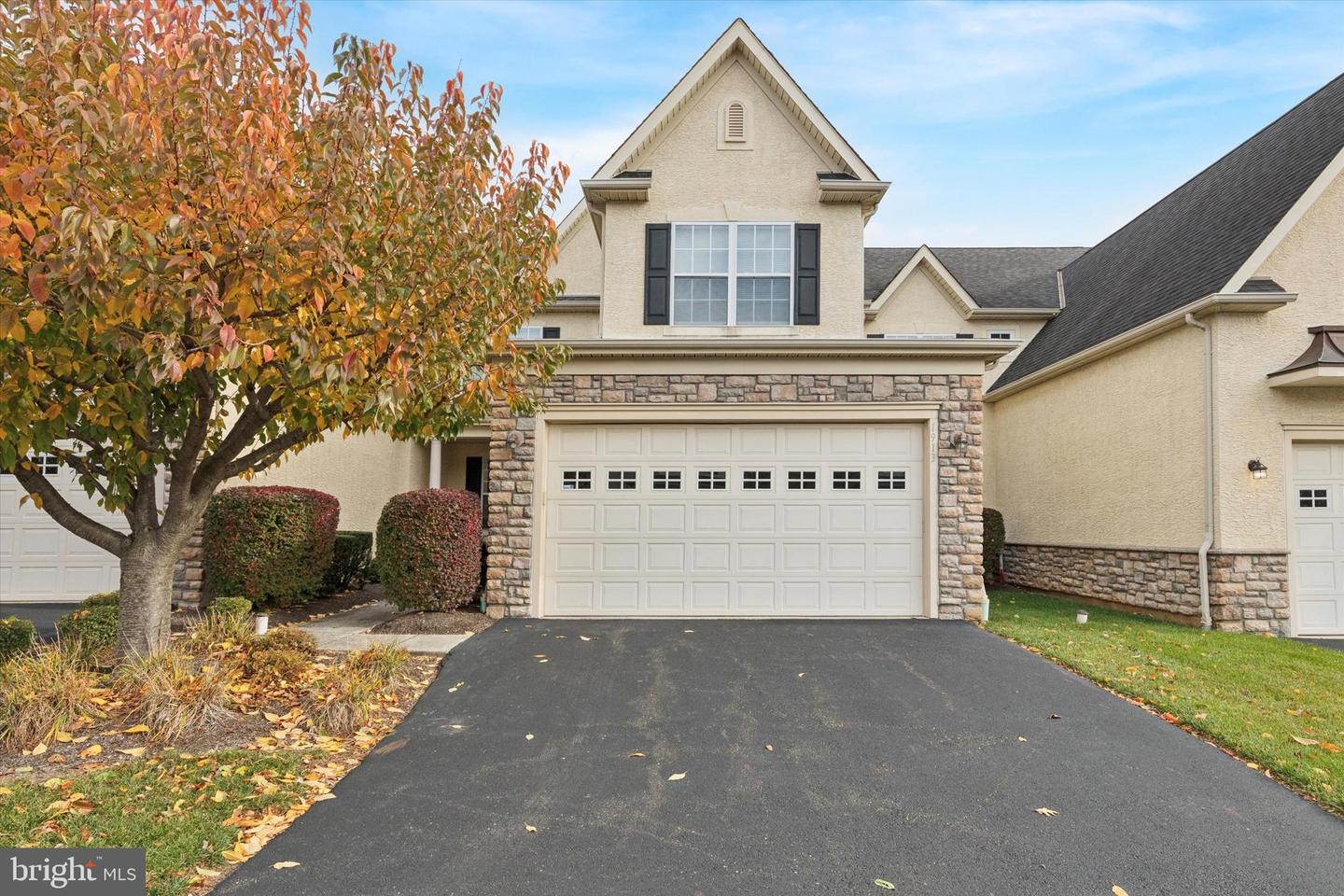 1913 Whitetail Way, Blue Bell