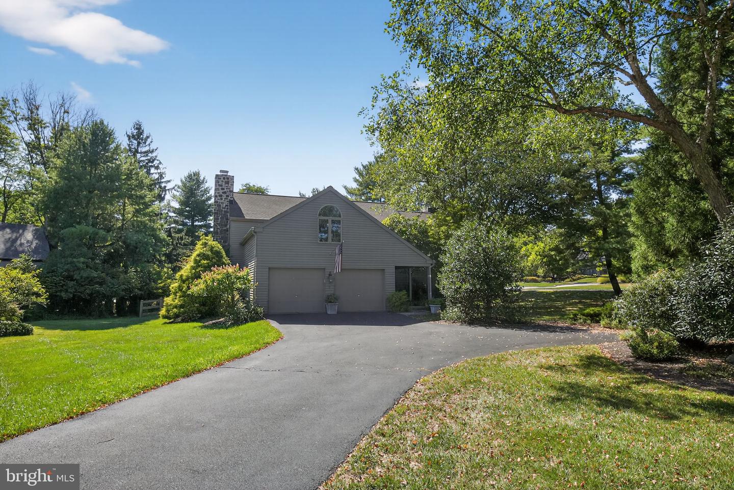 1 Fox Pond, Spring House
