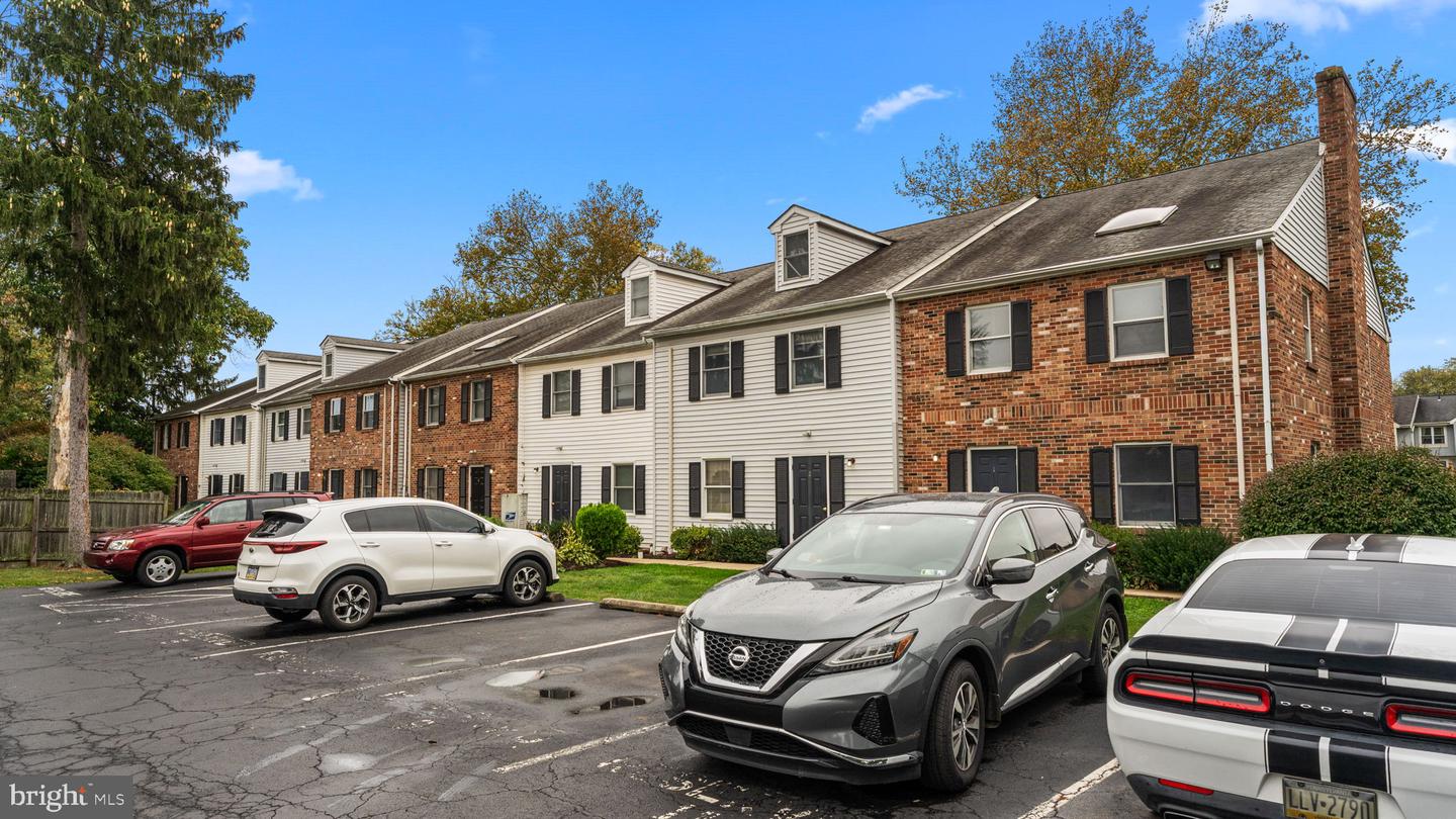 204 N Valley Forge Road #7-B, Lansdale