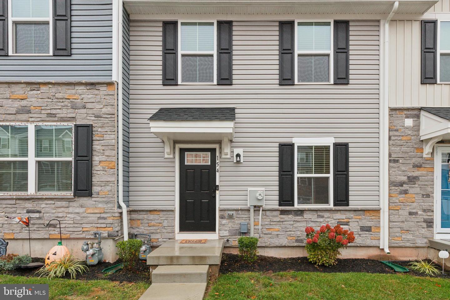 154 Van Fleet Circle, Pottstown