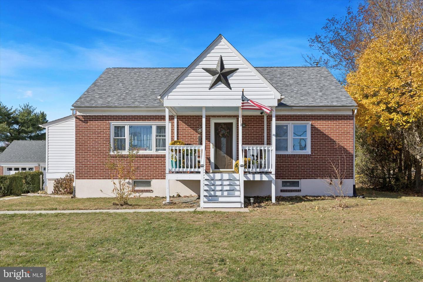 2951 N Charlotte Street, Gilbertsville