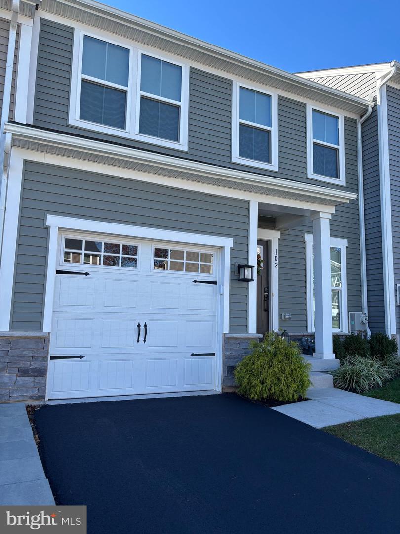 102 Sterling Drive, East Norriton