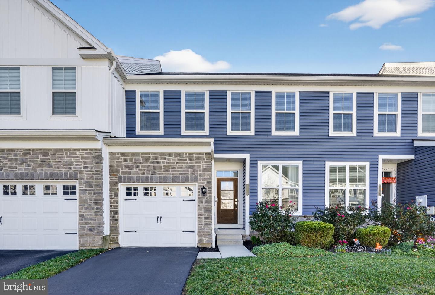 417 Wynstone Court, Colmar