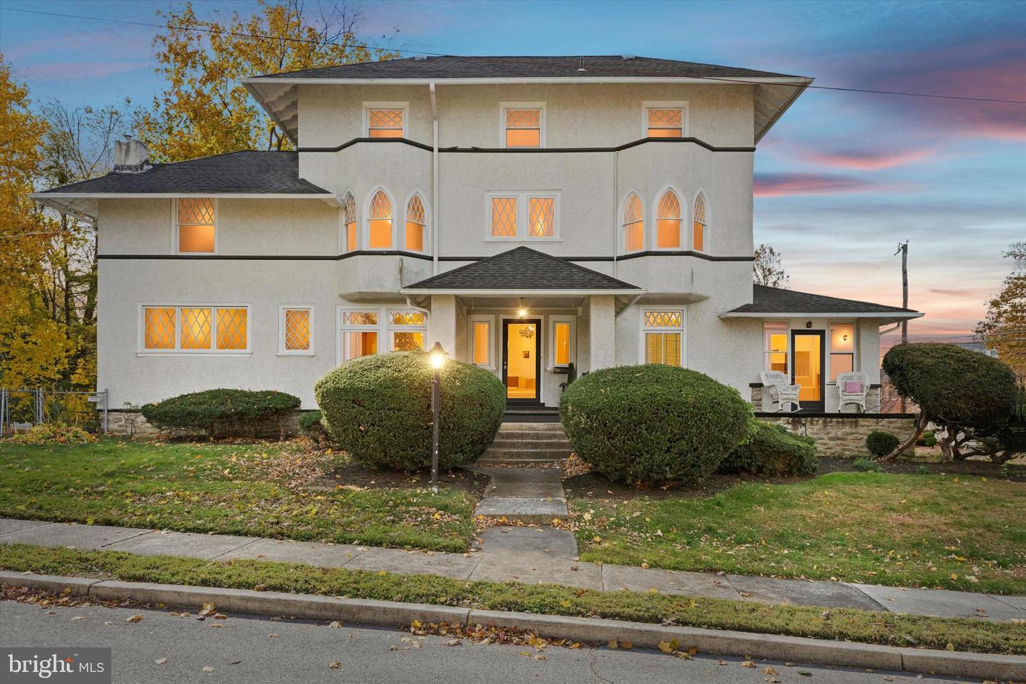 2444 Fairhill Avenue, Glenside