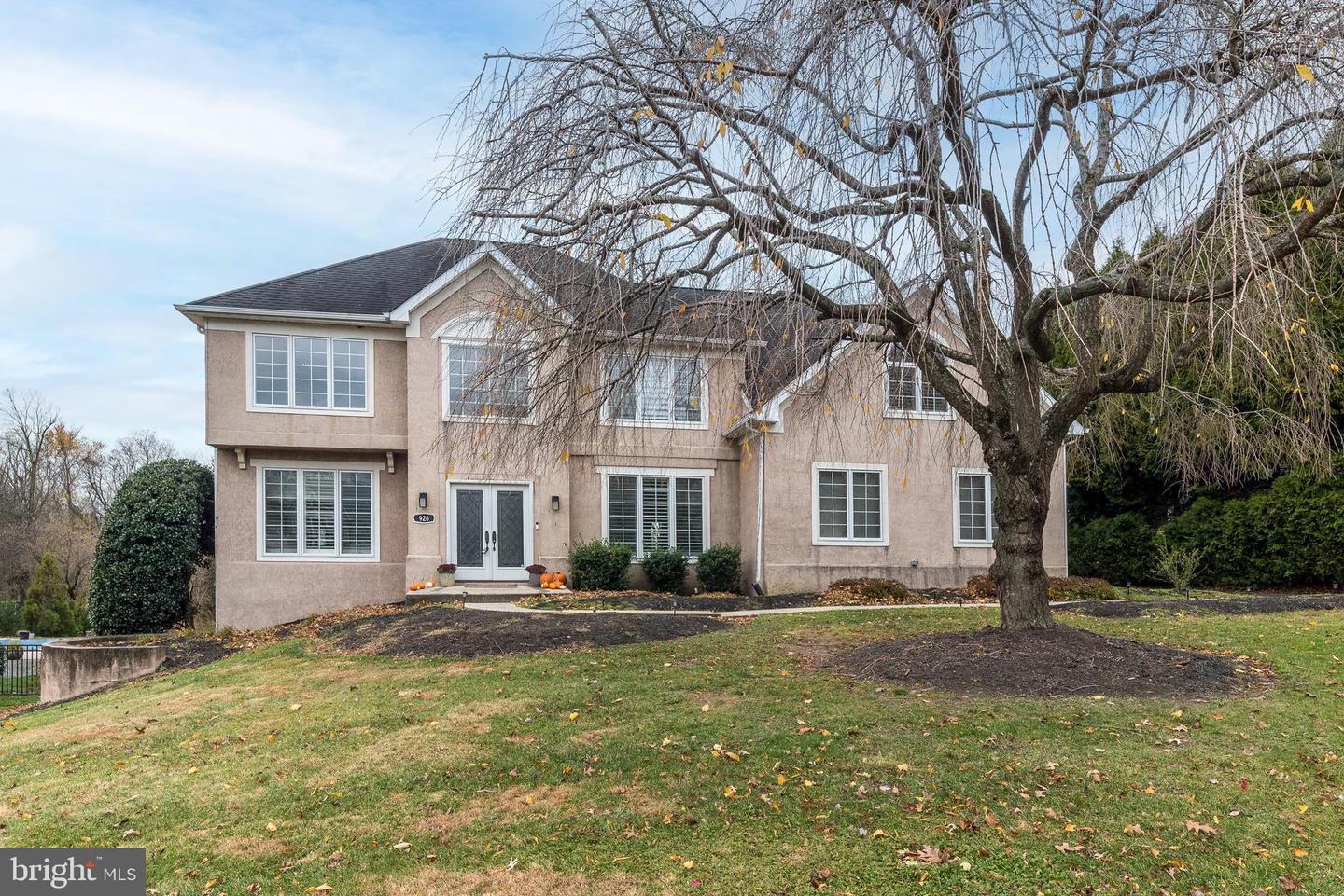 926 Manor Avenue, Meadowbrook