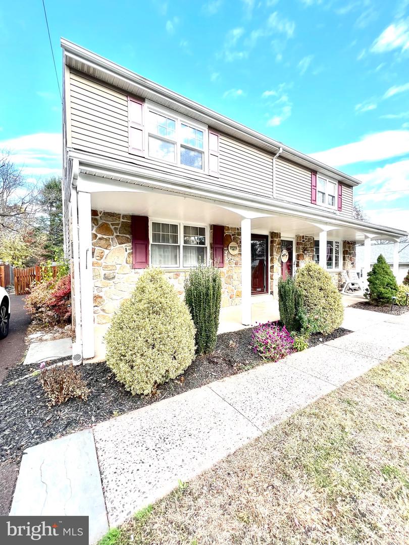 676 S 5th Avenue, Royersford