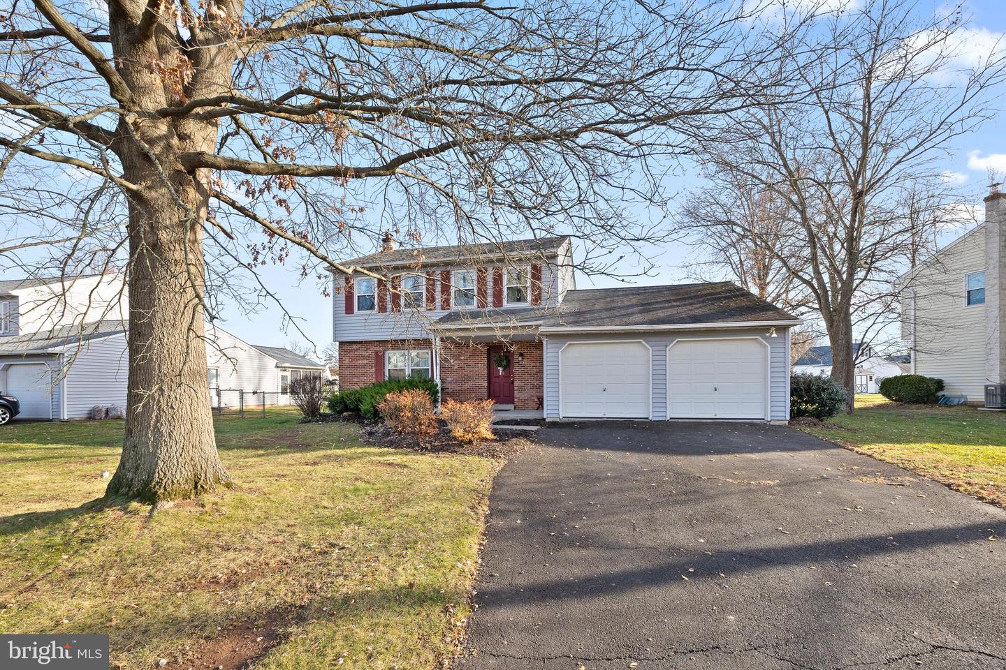 829 Alexander Drive, Hatfield