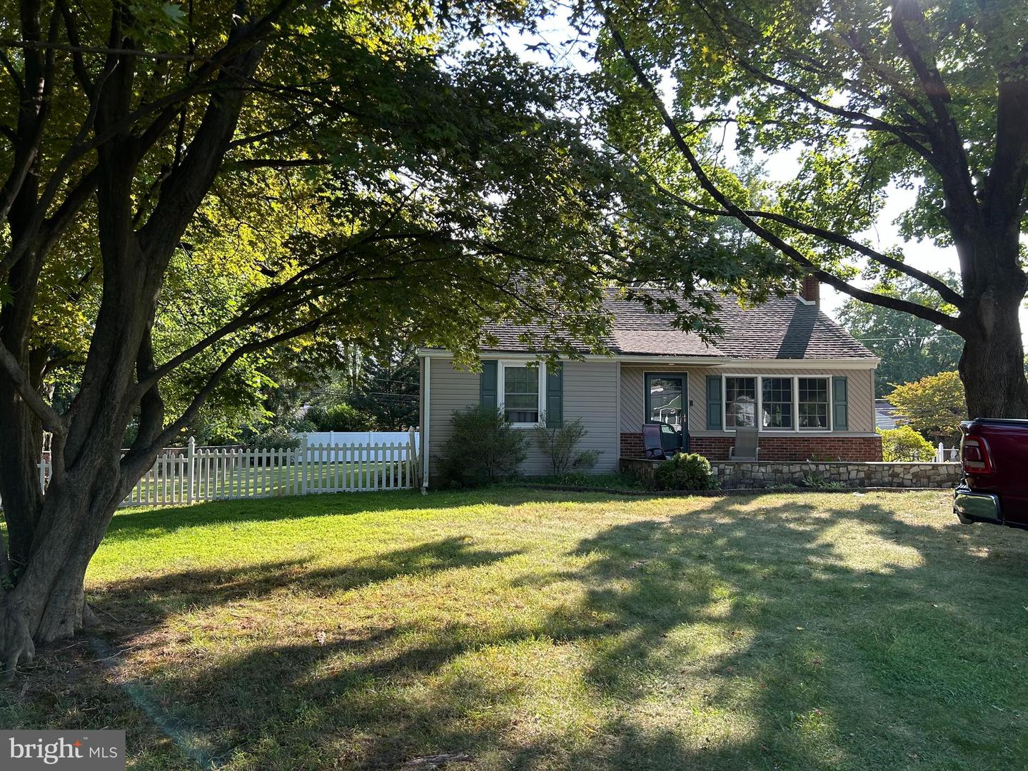 219 W Moreland Avenue, Hatboro