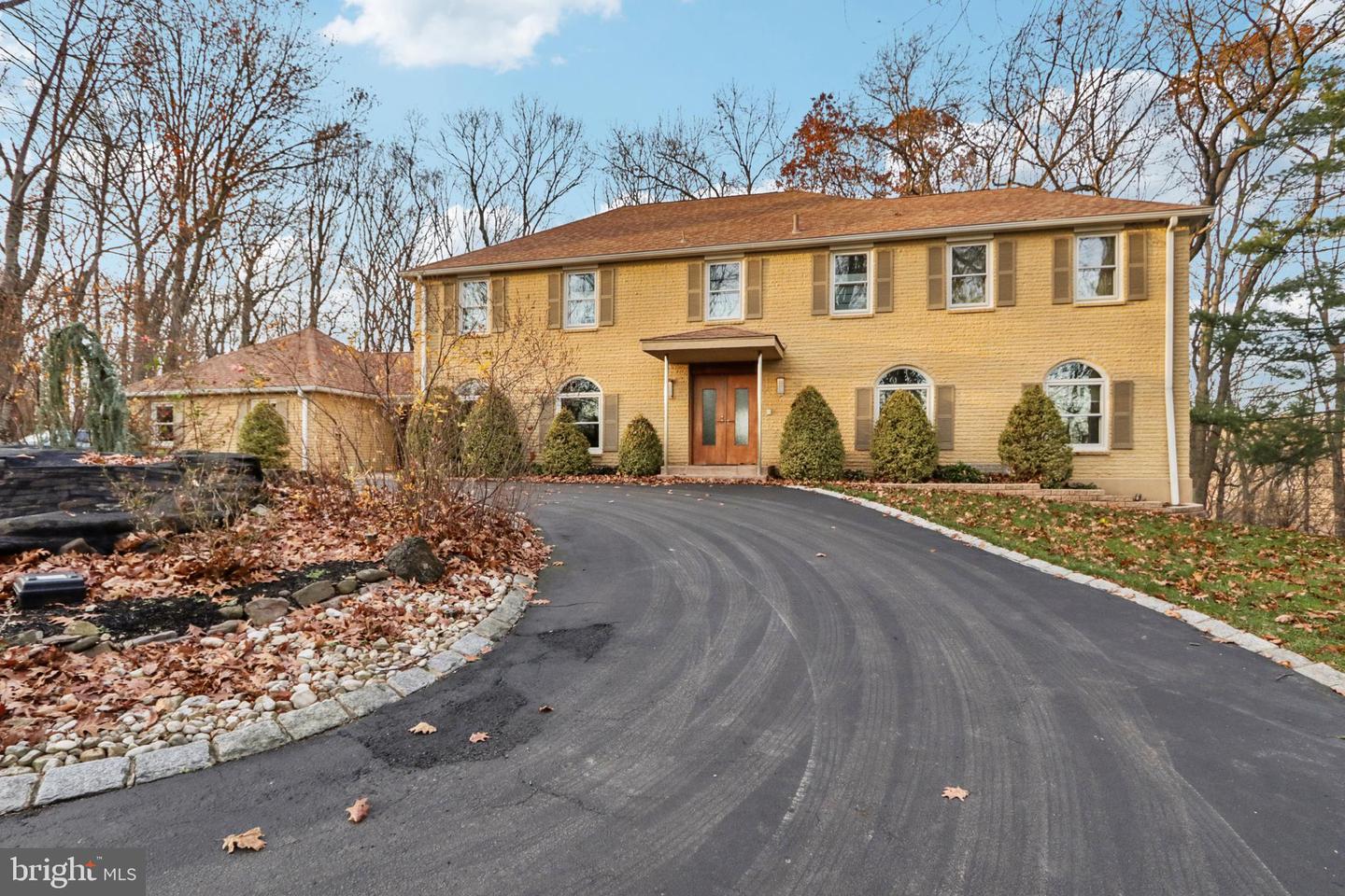 400 Highview Drive, Wayne