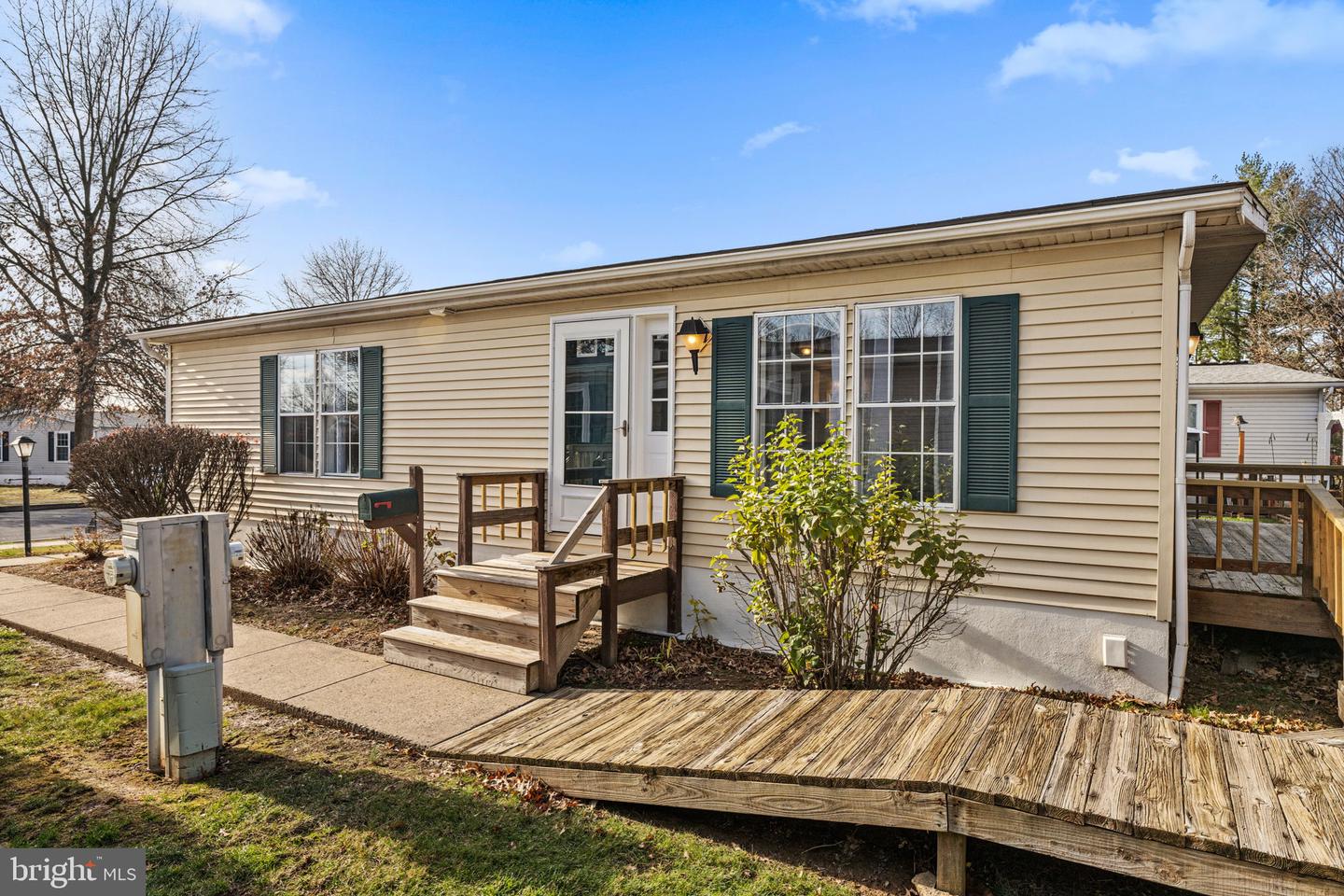 738 Aspen Circle, Red Hill