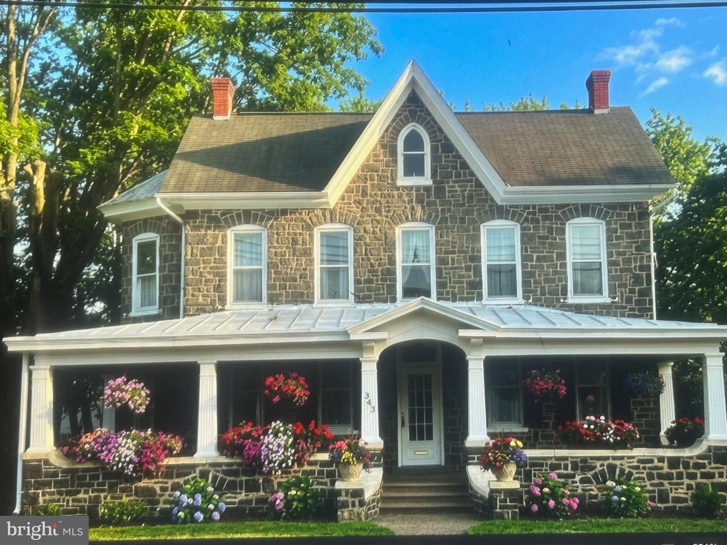343 Main Street, Red Hill