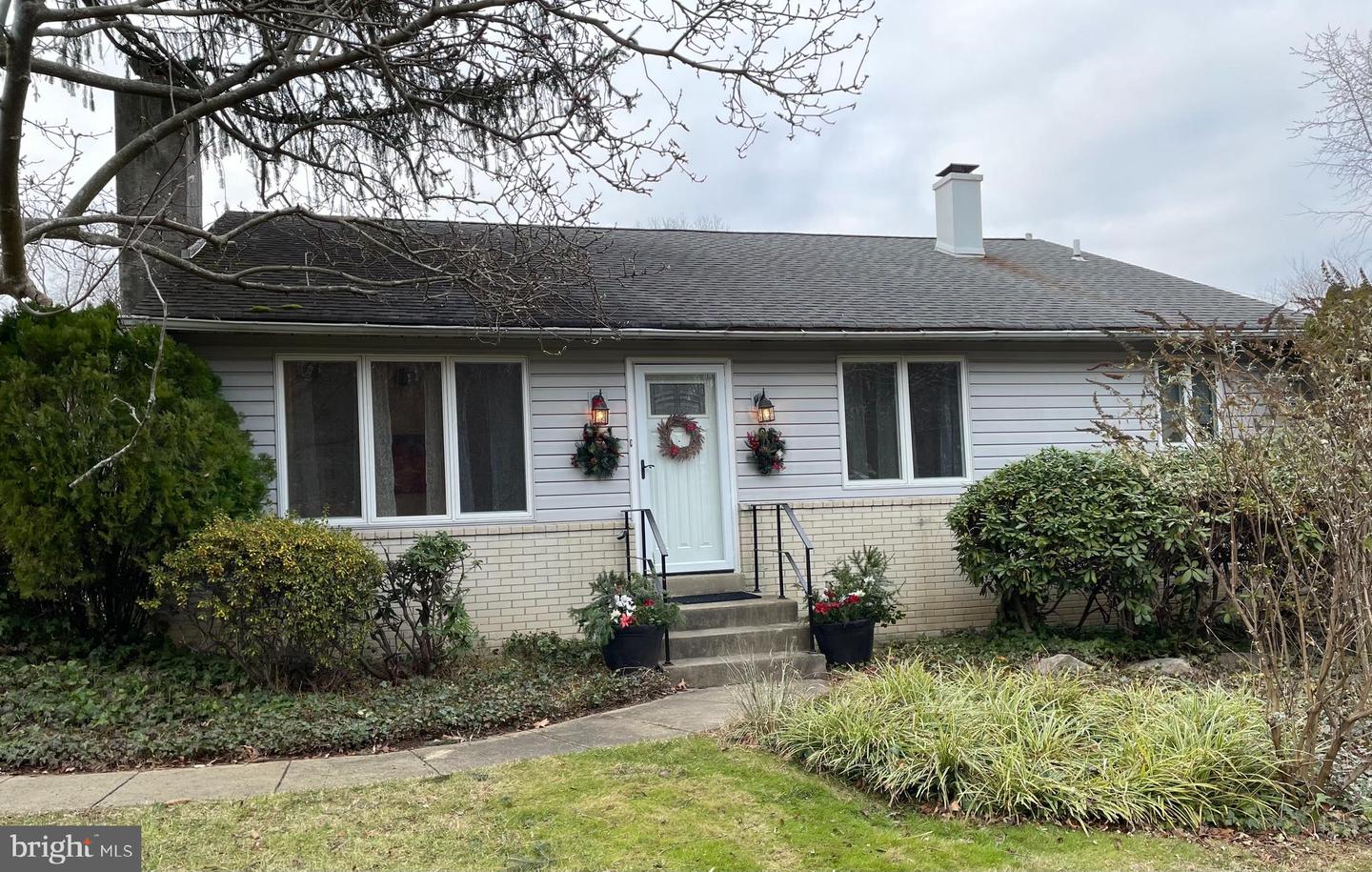 2400 Edge Hill Road, Huntingdon Valley