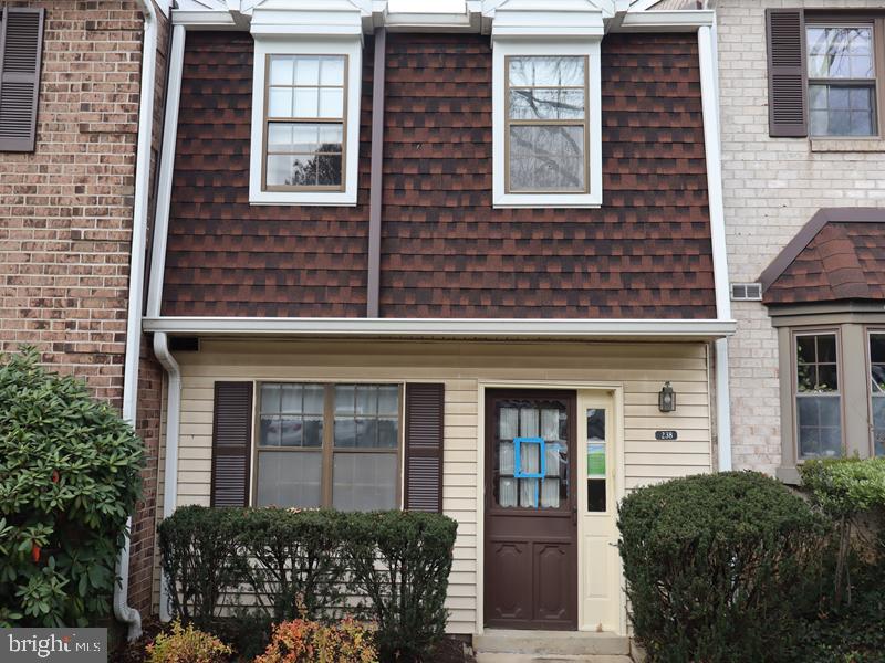 238 Glen Place #238, Elkins Park