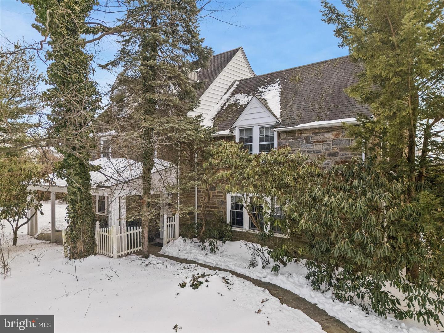 1039 Wellington Road, Jenkintown