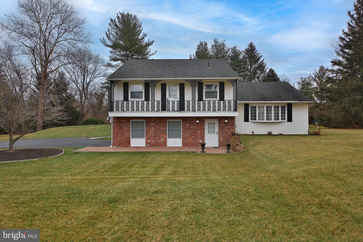 5 Detweiler Lane, Ambler