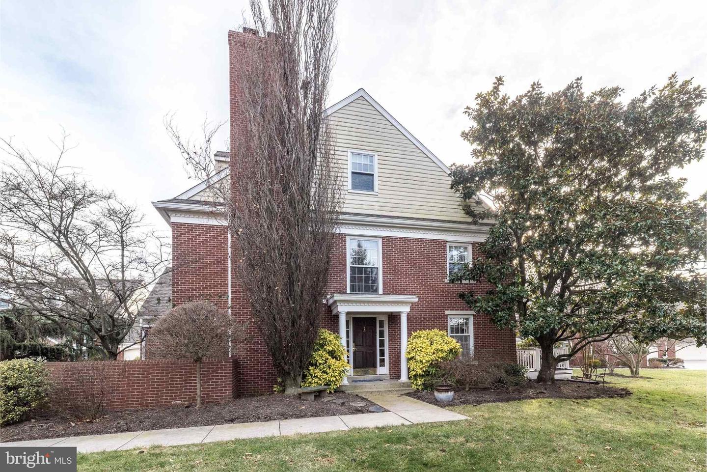 200 Westminster Place, Maple Glen