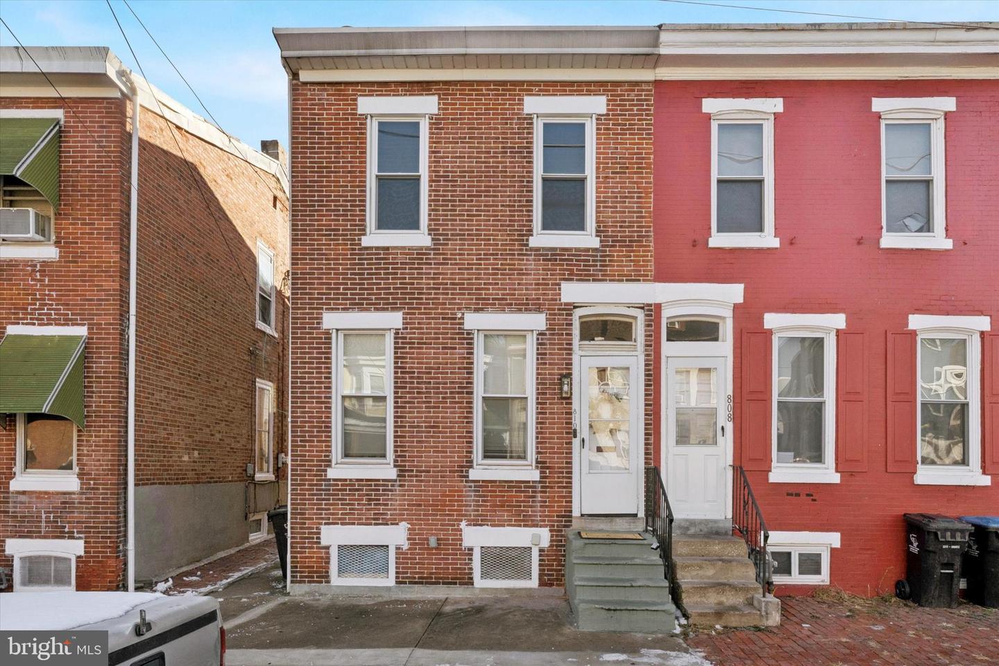810 George St