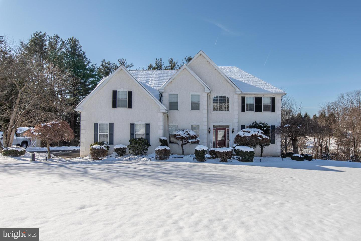 2106 Ridge Way, East Greenville
