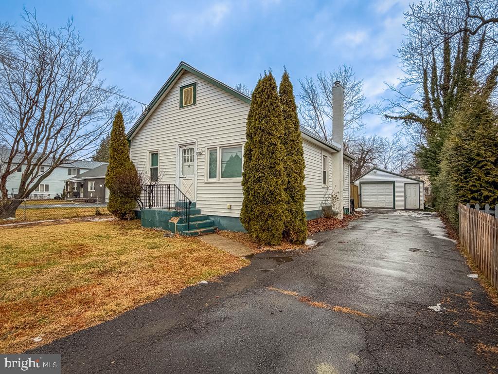 434 Woodland Avenue, Horsham