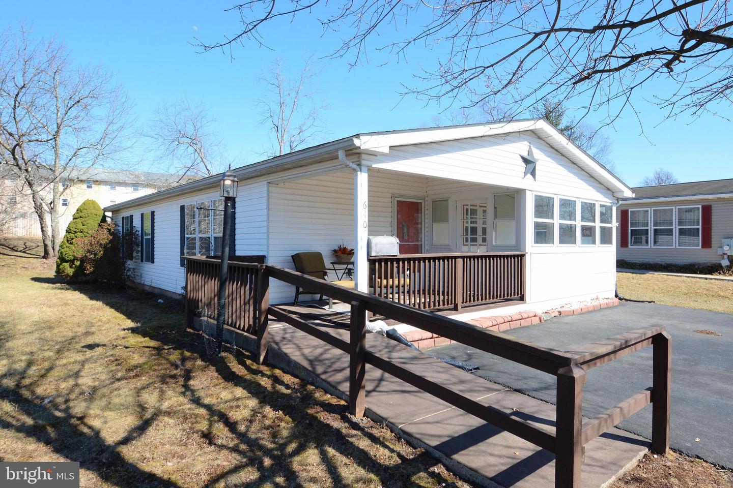 640 Apple Street, Red Hill