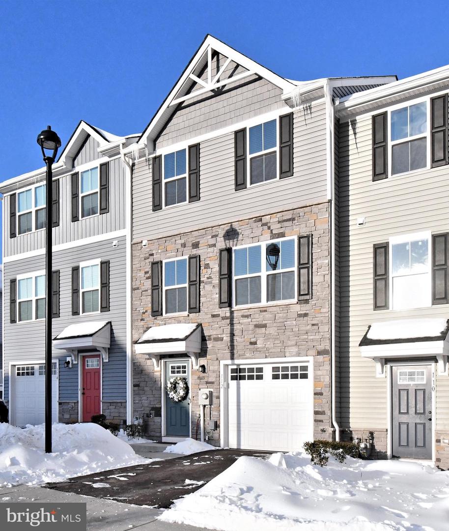 112 Van Fleet Circle, Pottstown