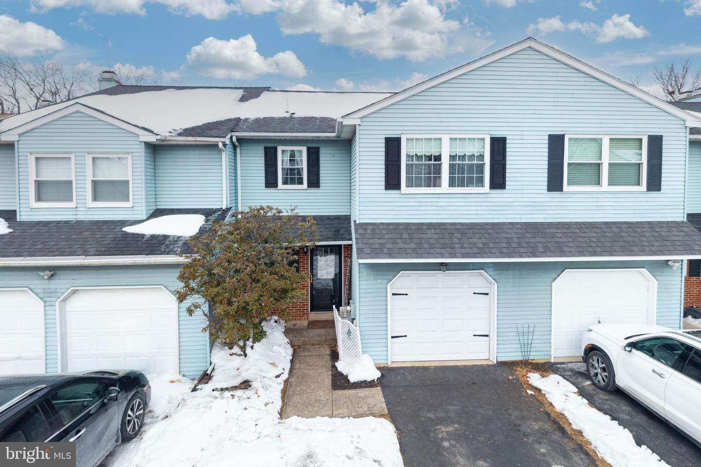 227 Jonathan Drive, North Wales