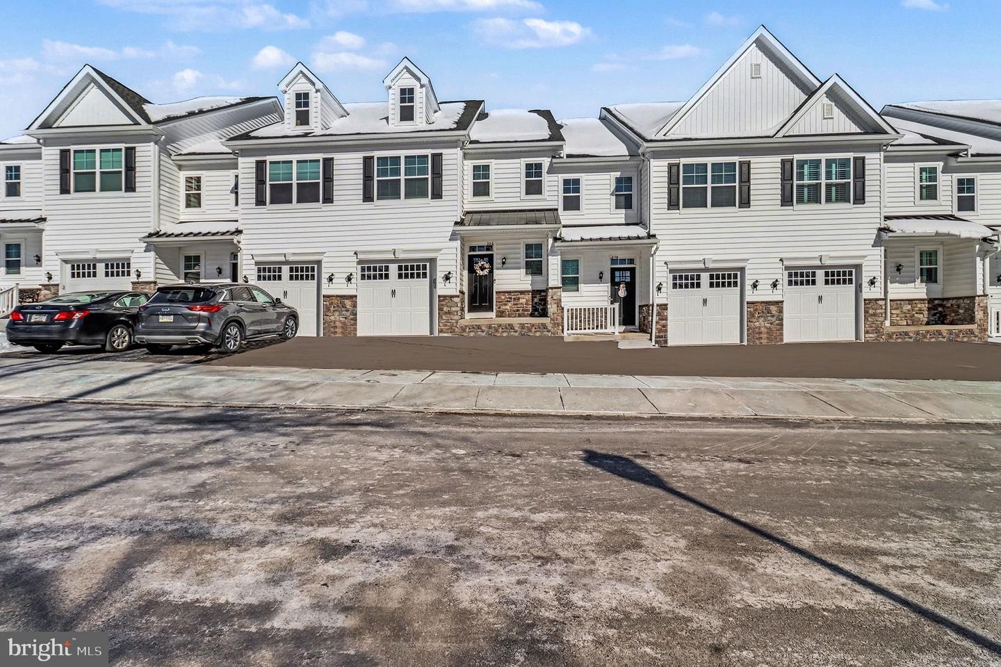 202 Arch Way, Norristown