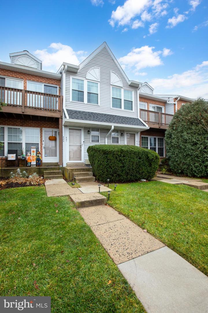 421 Wendover #126-B, Eagleville