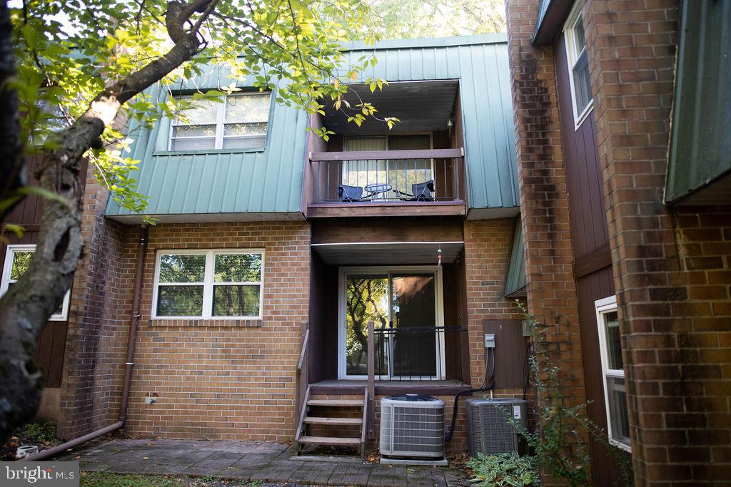 319 Meadowview Lane #319, Mont Clare