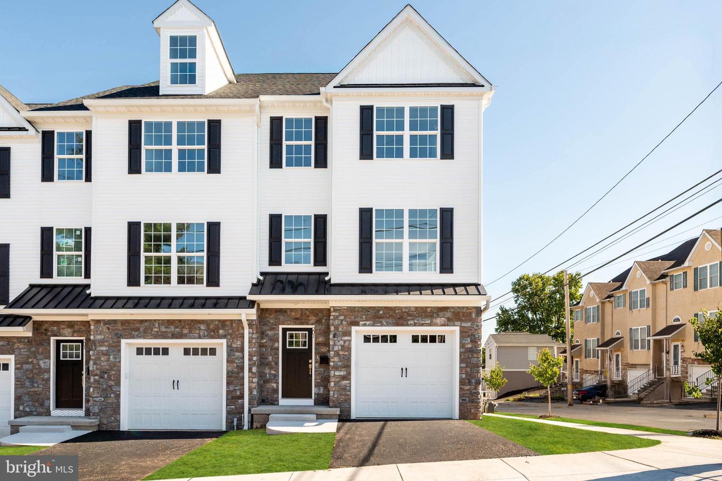 201 W Eighth St, Bridgeport
