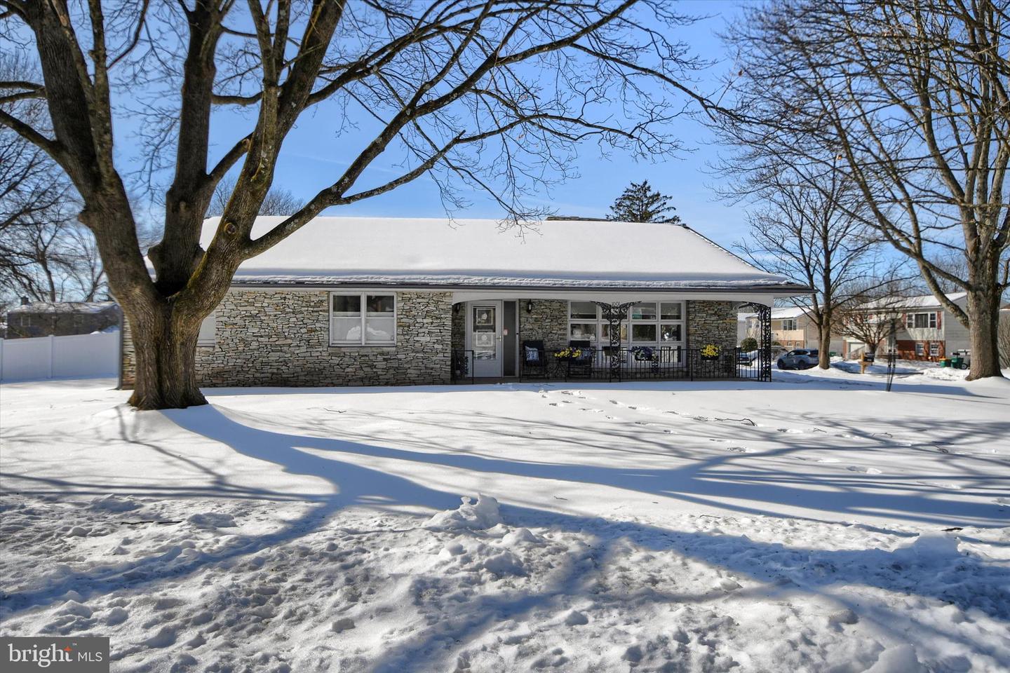 1001 Lakeview Terrace, Pennsburg
