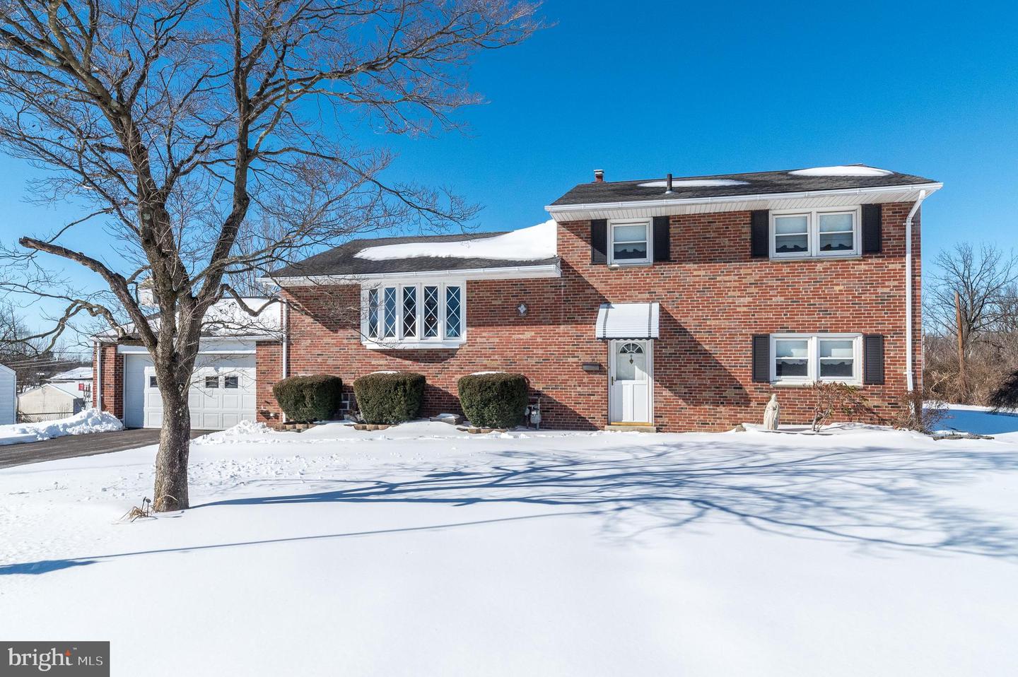 908 G Avenue, Glenside